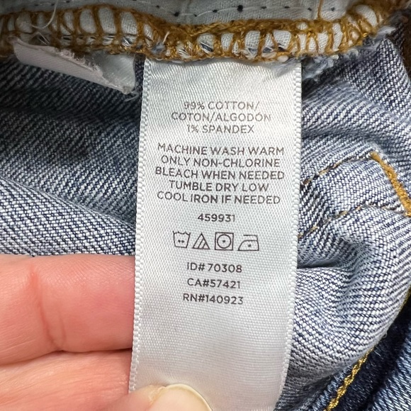 Loft Cuffed Denim Mid-Rise Shorts Regular Wash Women’s Sz 2 - Picture 6 of 6